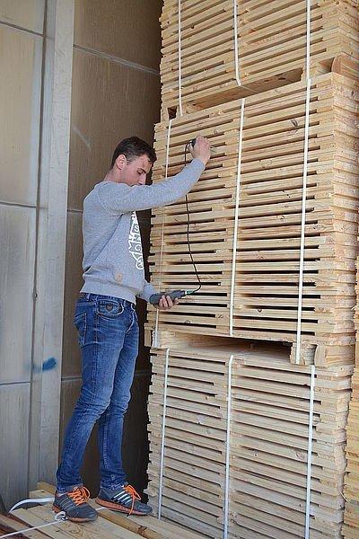 В минулому році держлісгоспи Житомирщини реалізували 225 тисяч кубічних метрів пиломатеріалів та виробів з деревини