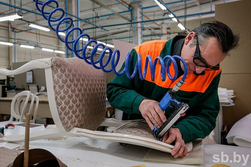 Продажи мебели под новым углом