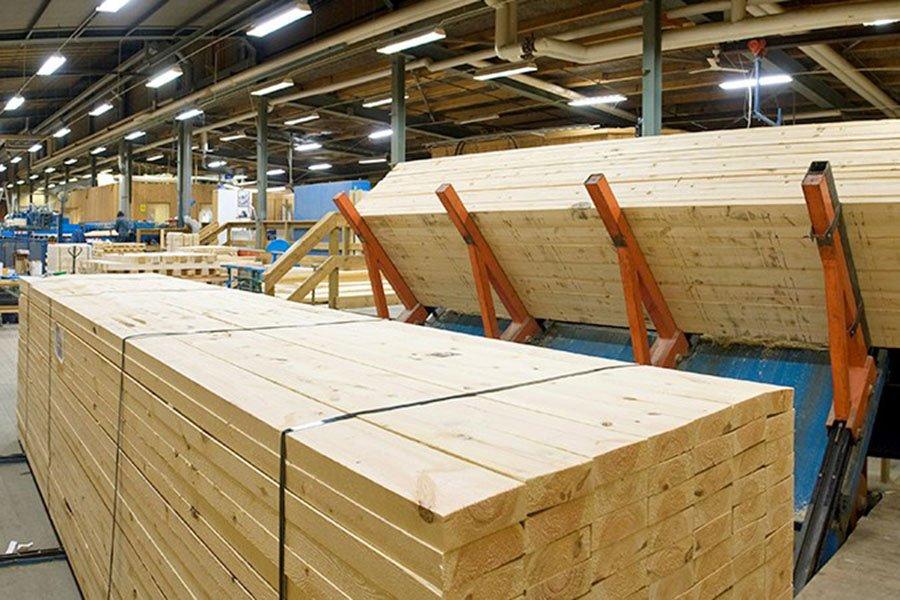 Финляндия: экспорт лесной промышленности упал на 18% в первом полугодии 2020 года