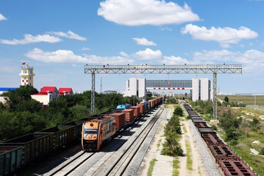 В 2020 году через КПП Эрэн-Хото прошло рекордное число поездов Китай-Европа