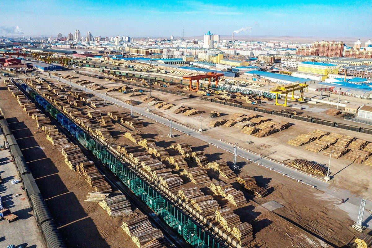 Россия уменьшила экспорт круглого леса в Китай