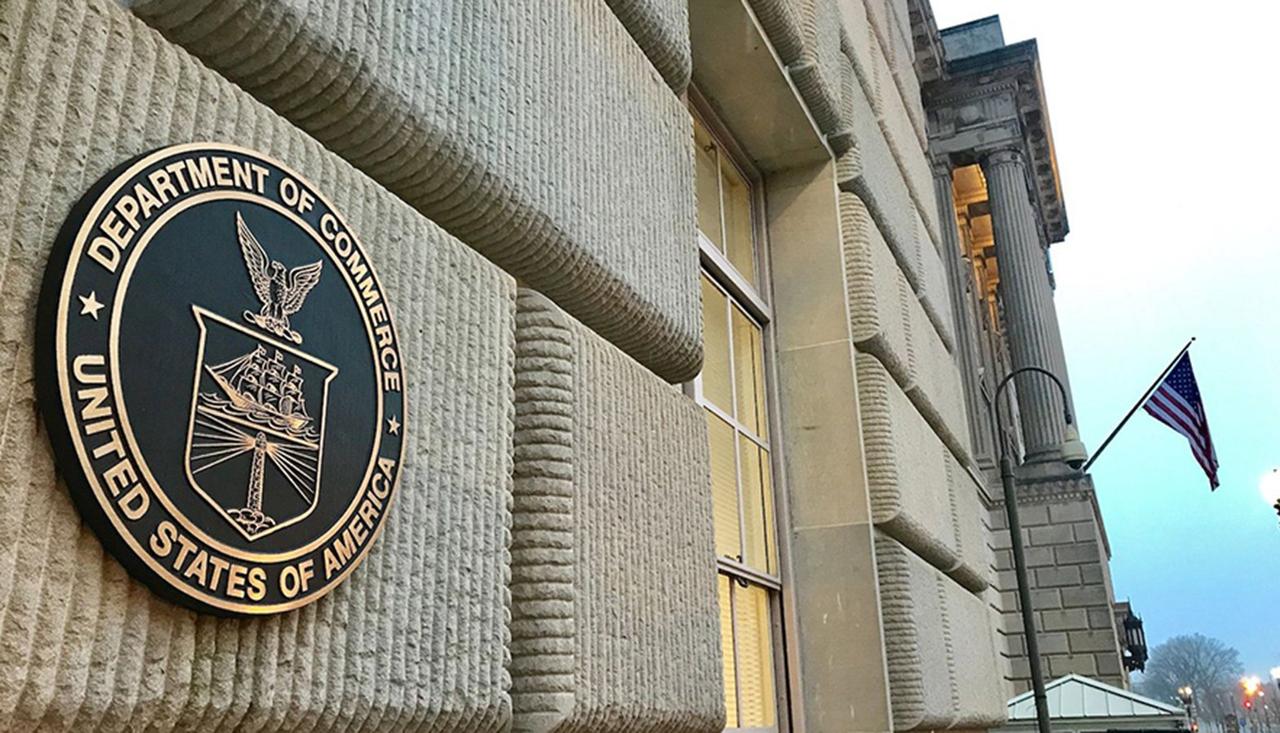 Министерство торговли США стремится удвоить пошлину на пиломатериалы хвойных пород из Канады