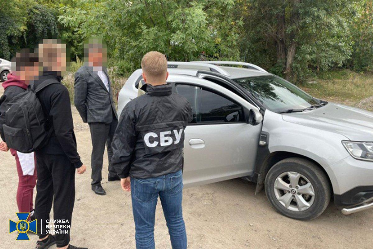 You are currently viewing СБУ разоблачила дельцов, которые ежемесячно вывозили из Украины 30 фур древесины по фальсифицированным документам