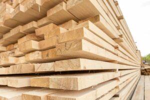 Российские эксперты ожидают снижения расценок на древесину на 20%